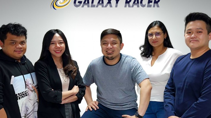 Galaxy Racer photo