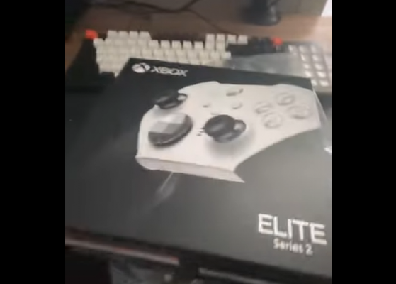 Unannounced White Xbox Elite Series 2 Controller Appears in a Youtube Video