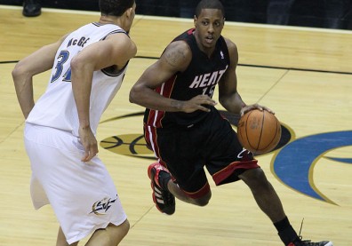 Mario Chalmers could be reunited with  LeBron James with the Cleveland Cavaliers