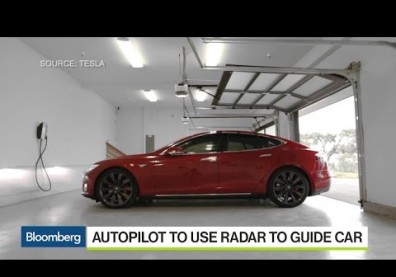 Tesla Unveils Autopilot Software Update