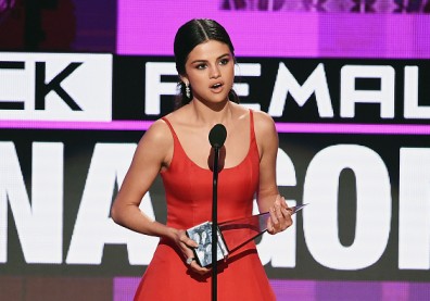 2017 Grammy Awards Nominees: Selena Gomez, Zayn Malik, Nick Jonas Not Included 